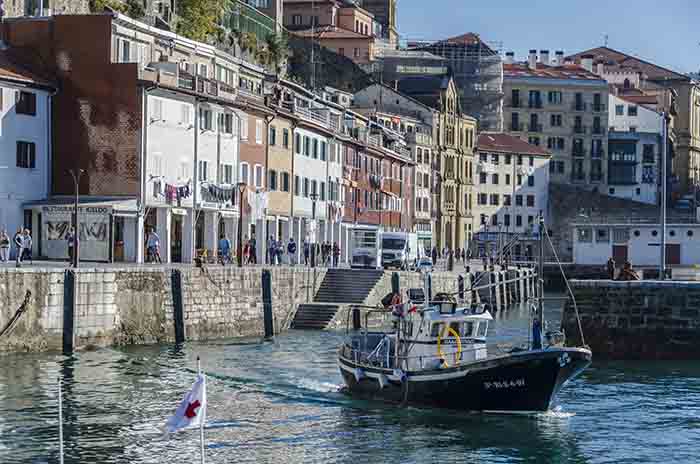 Guipúzcoa - San Sebastián 093 - puerto.jpg